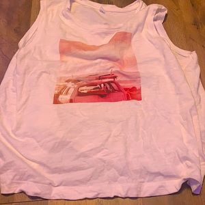 This is a tee tank top from Old Navy size: XXL